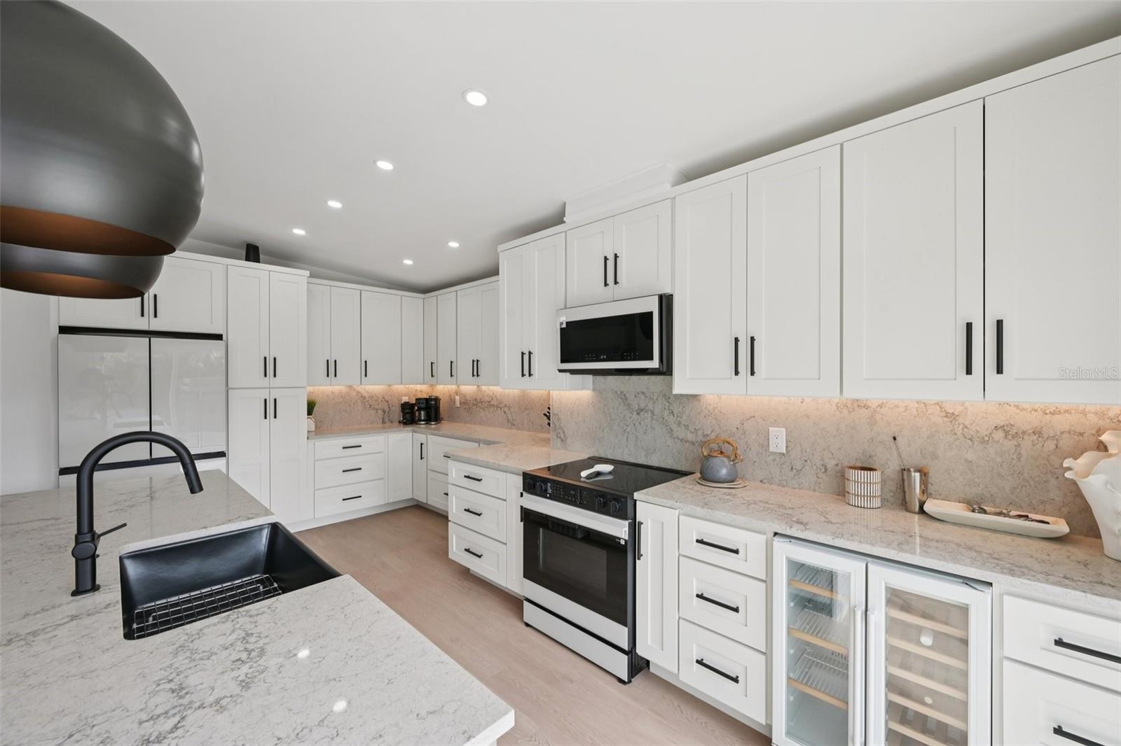 SHORE ACRES RESUBDIVIDED - Residential