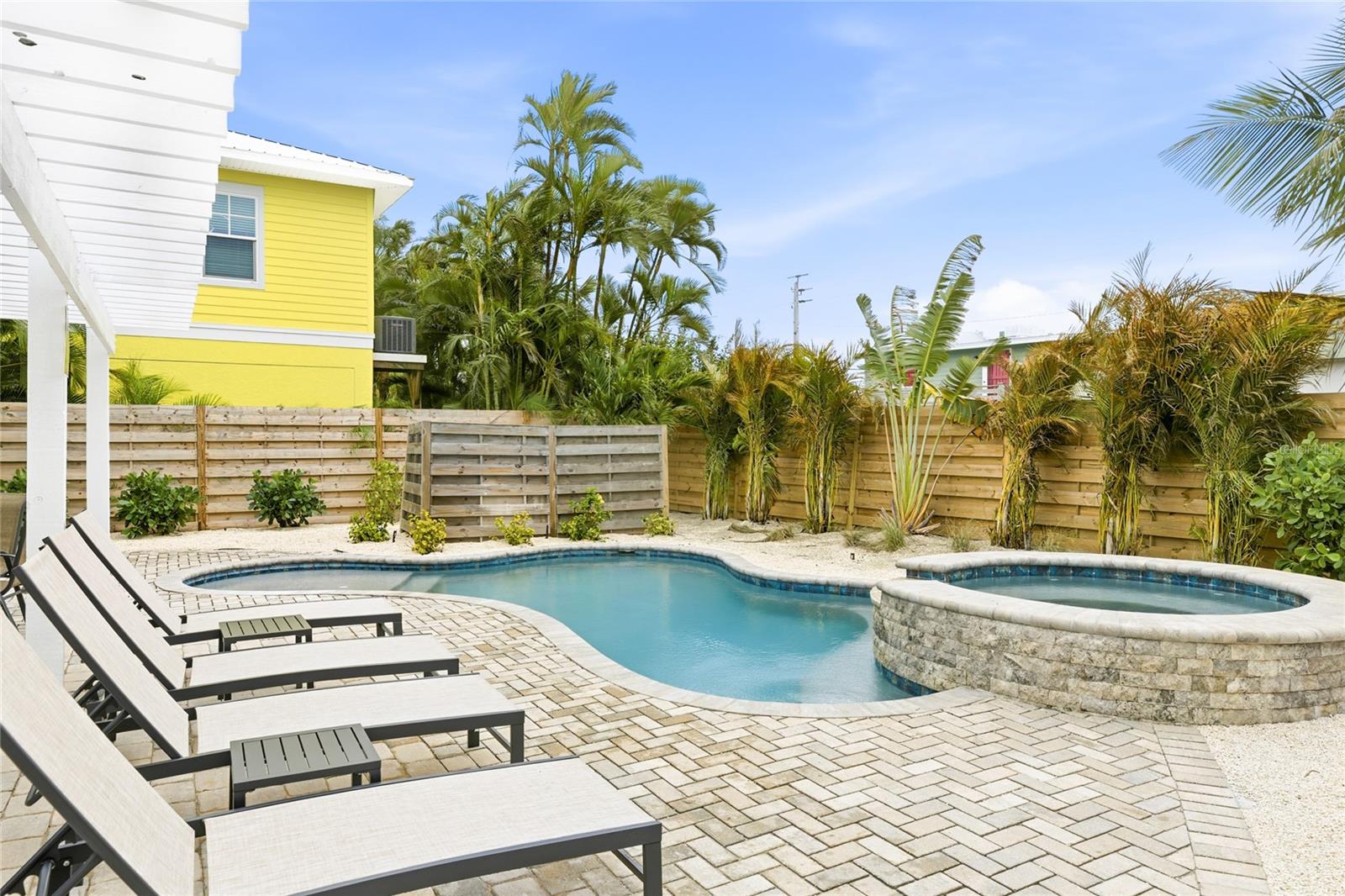 SHORE ACRES RESUBDIVIDED - Residential