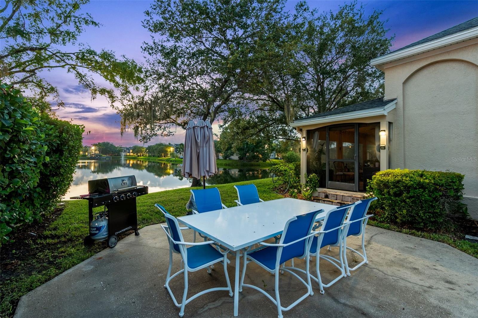 LAKEPOINTE VILLAS - Residential