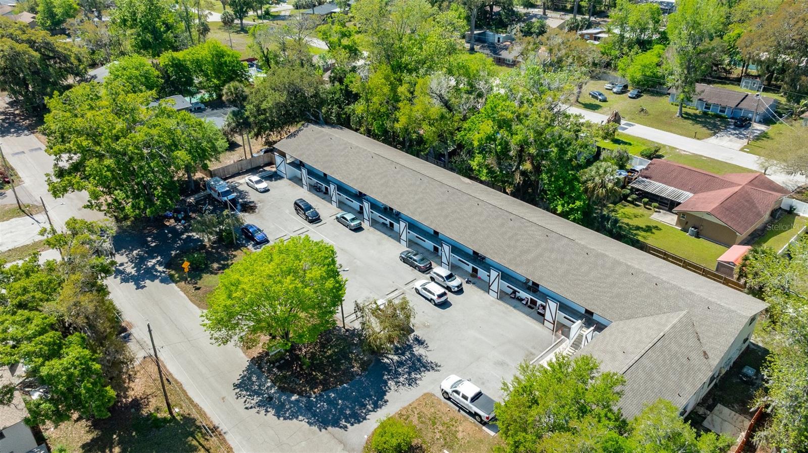MASON & CARSWELLS HOLLY HIL - Commercial Sale