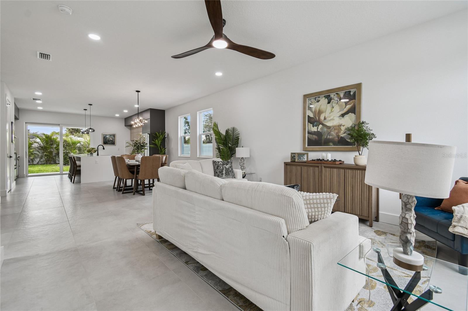 5406 N PERSHING PLACE