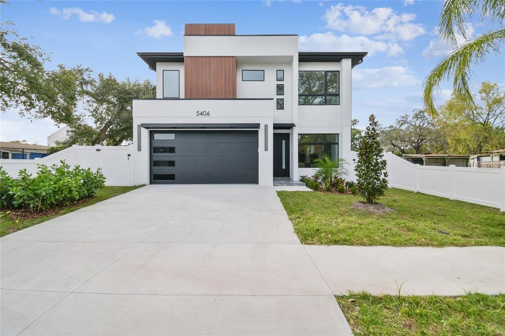 Photo of 5406 N Pershing Place, Tampa, FL 33603 (MLS # TB8376988)