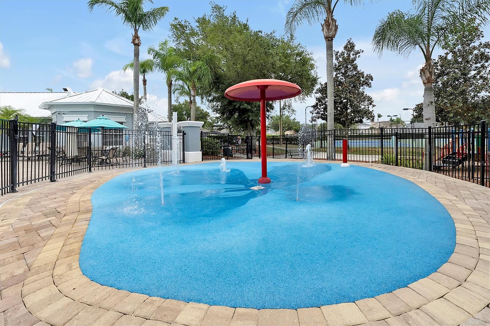 WYNDHAM PALMS CONDO PH 2 - Residential