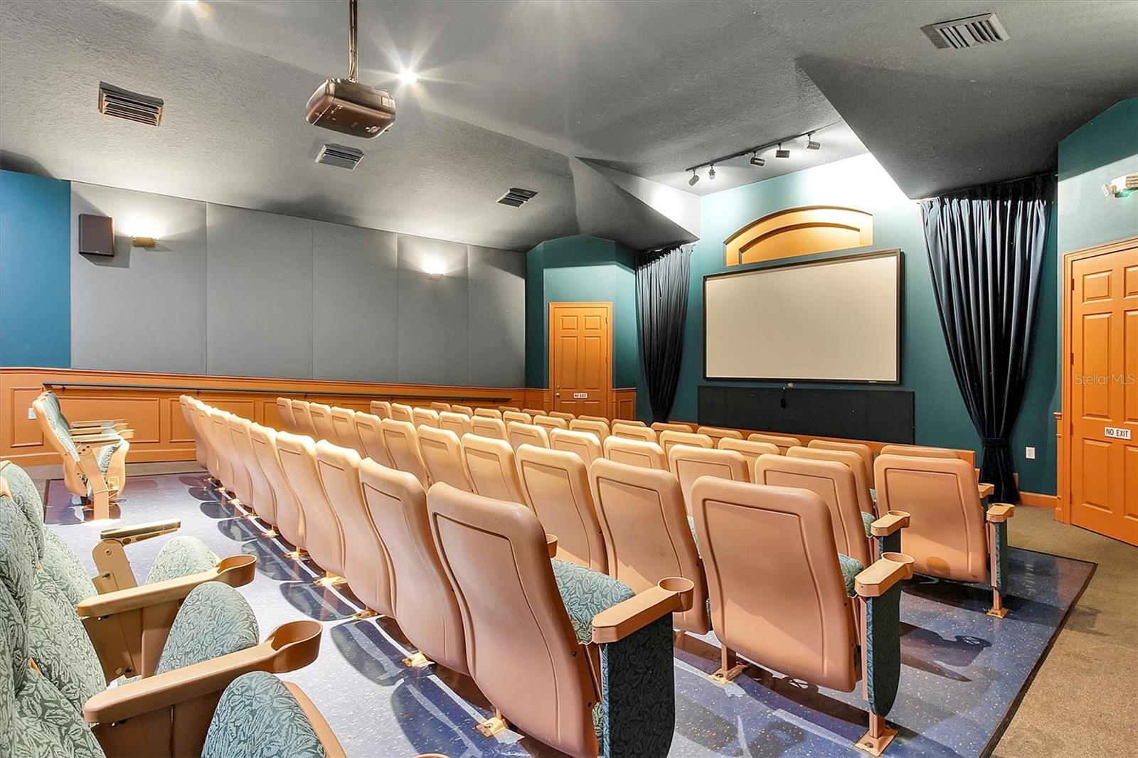 WYNDHAM PALMS CONDO PH 2 - Residential