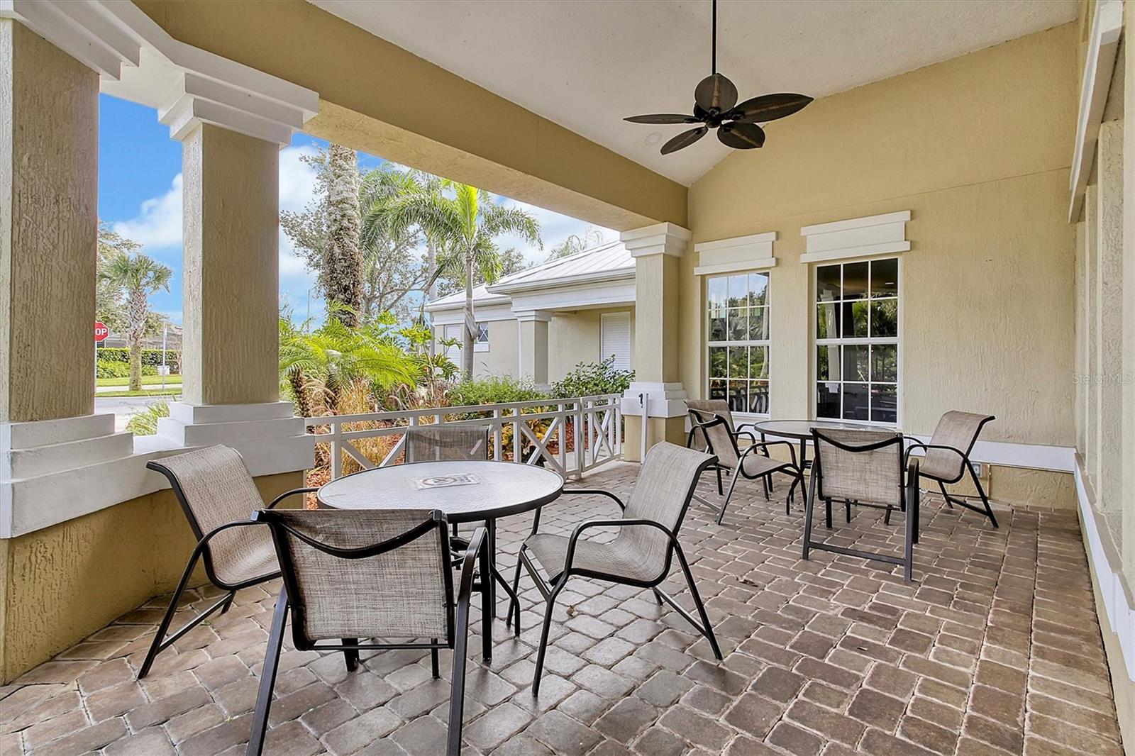 WYNDHAM PALMS CONDO PH 2 - Residential