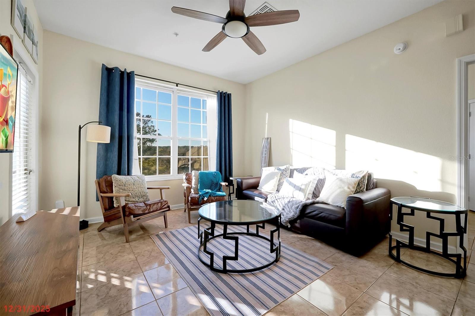 WYNDHAM PALMS CONDO PH 2 - Residential