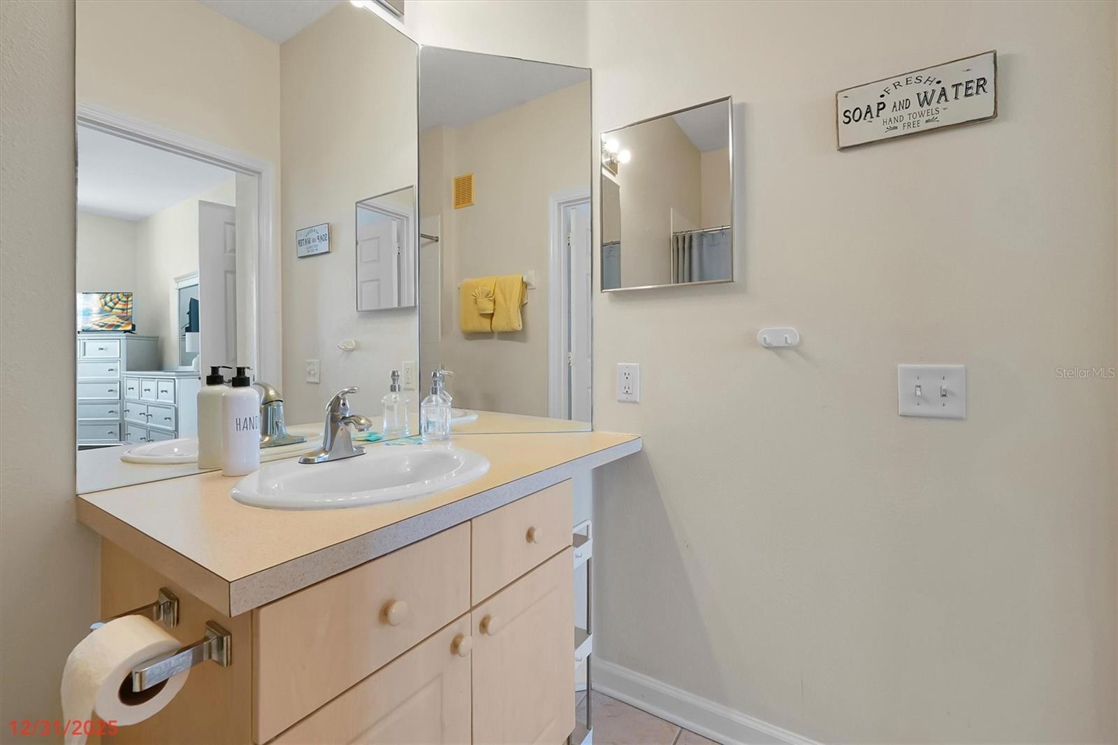 WYNDHAM PALMS CONDO PH 2 - Residential