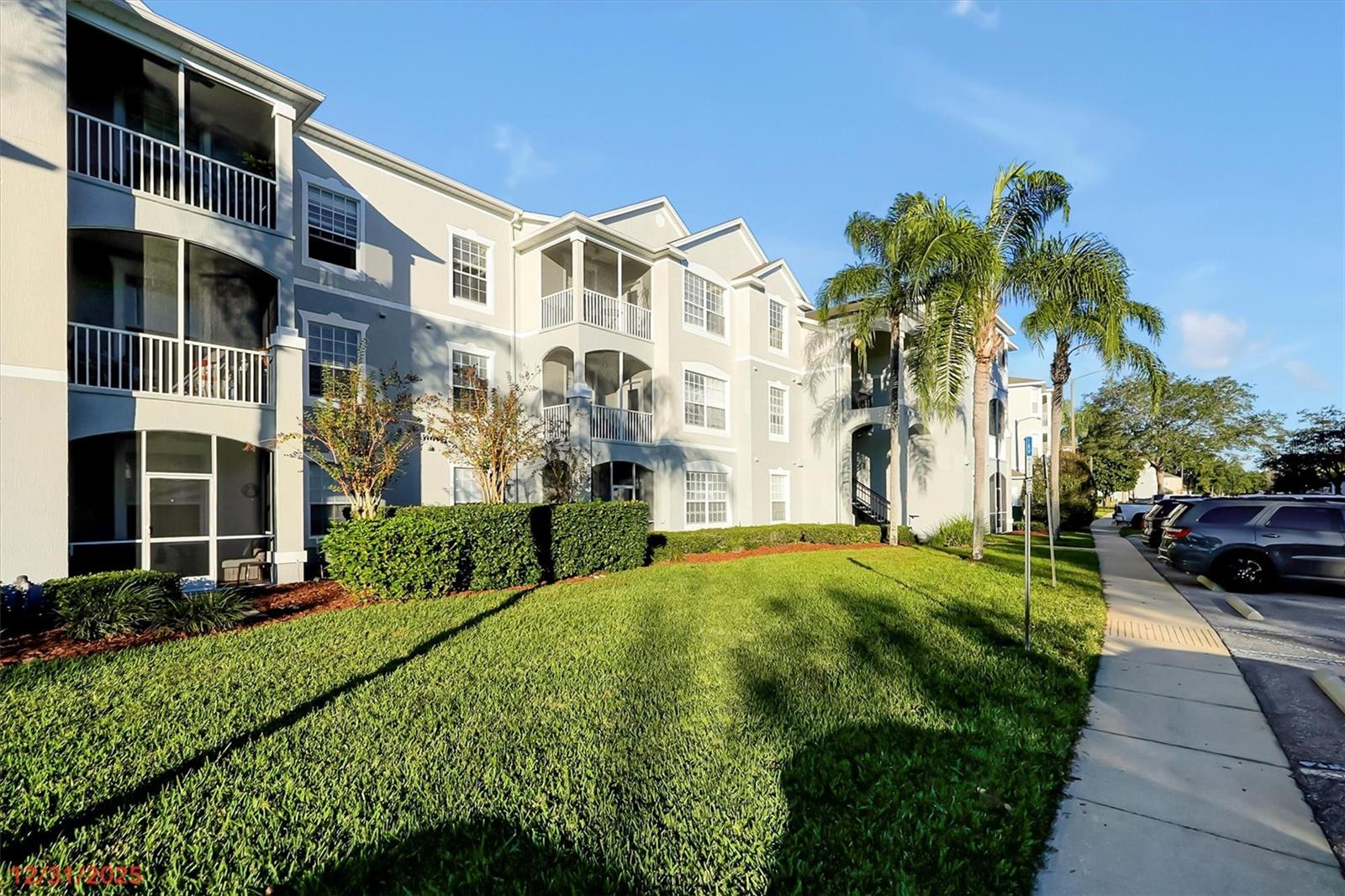 WYNDHAM PALMS CONDO PH 2 - Residential