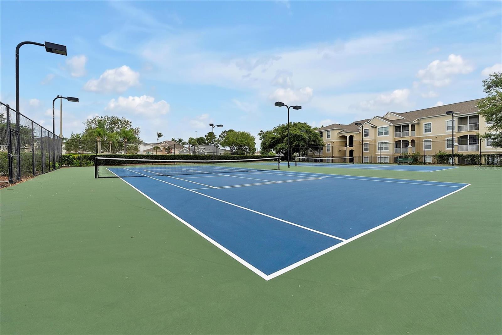 WYNDHAM PALMS CONDO PH 2 - Residential