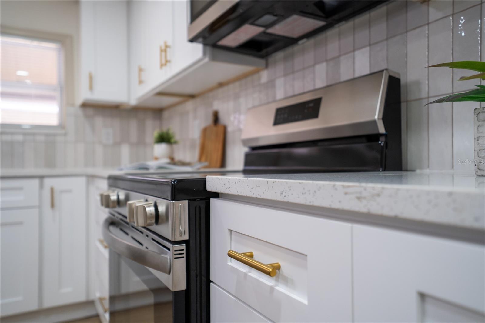 PINE BAY PARK - Residential