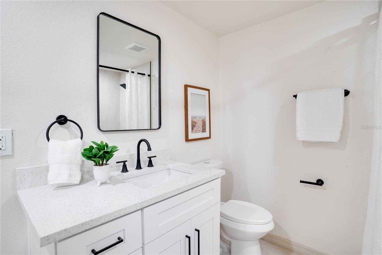 PINE BAY PARK - Residential