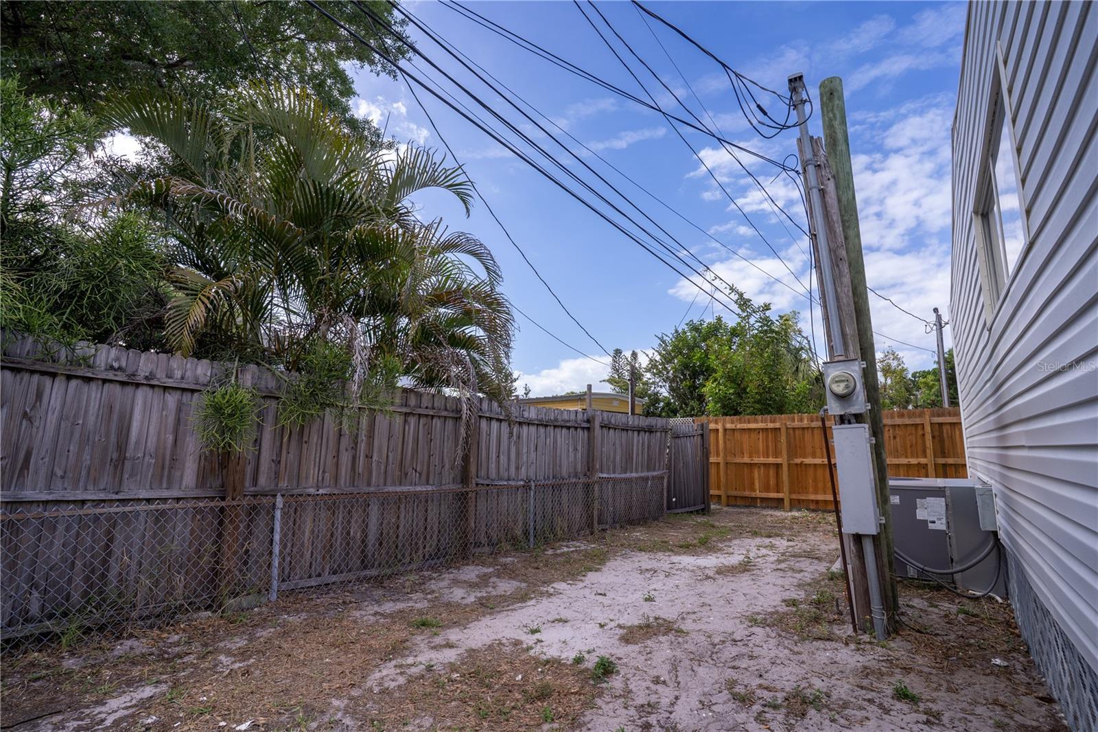 PINE BAY PARK - Residential