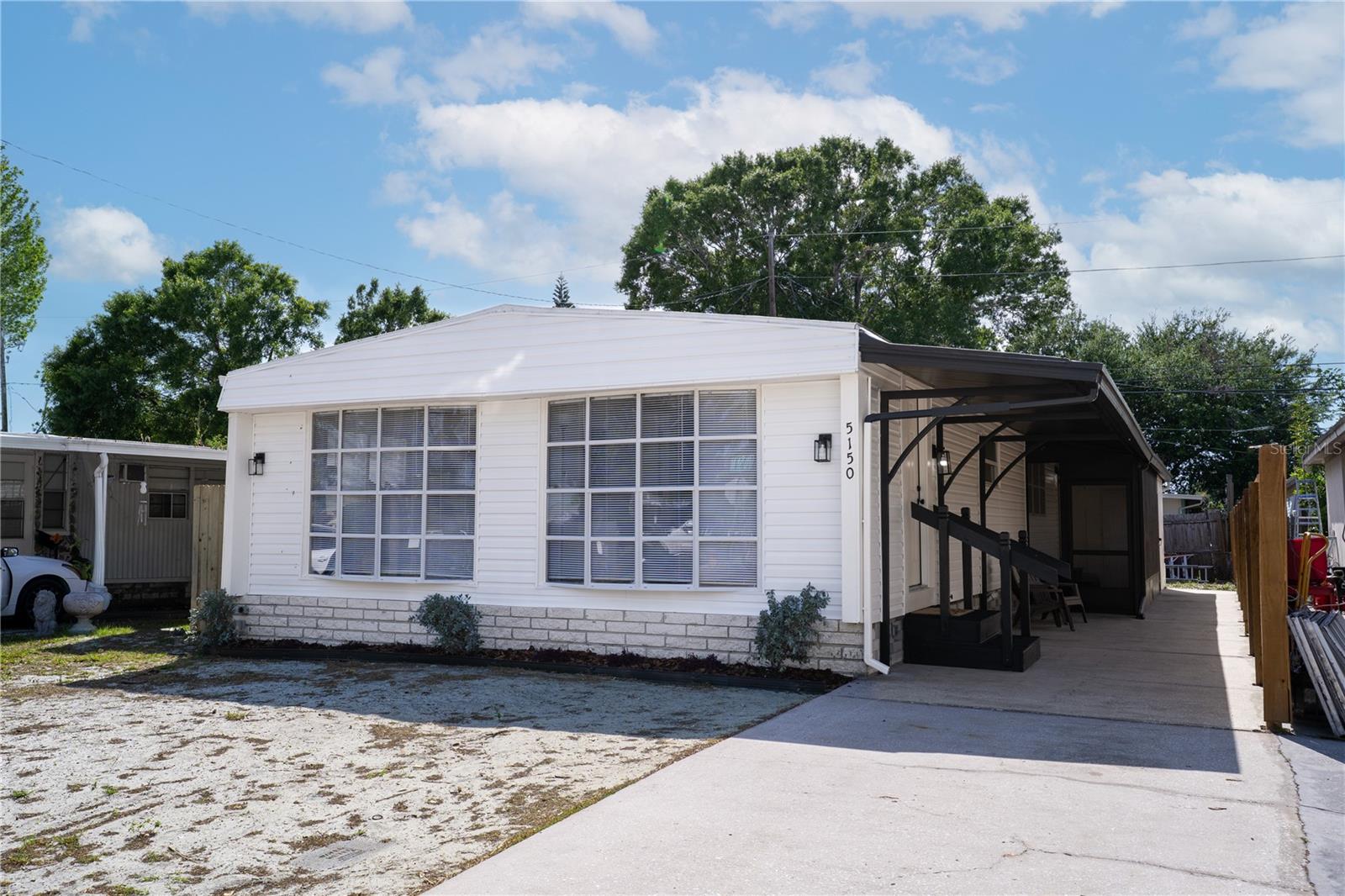 PINE BAY PARK - Residential