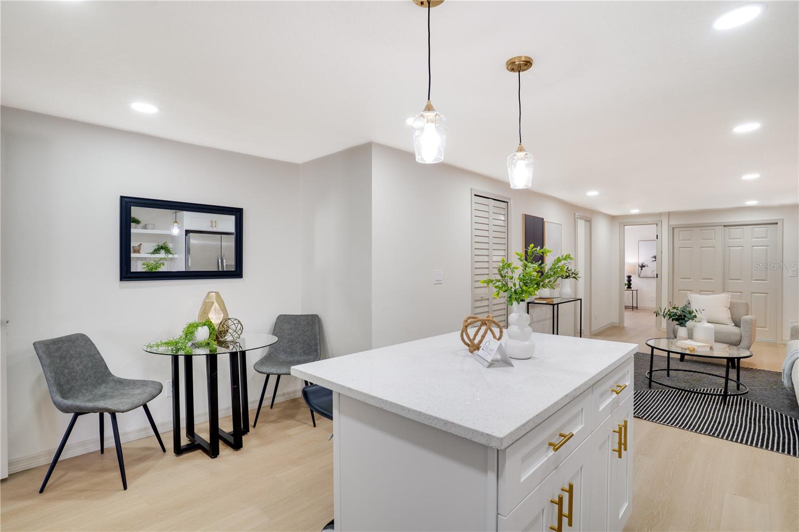 PINE BAY PARK - Residential