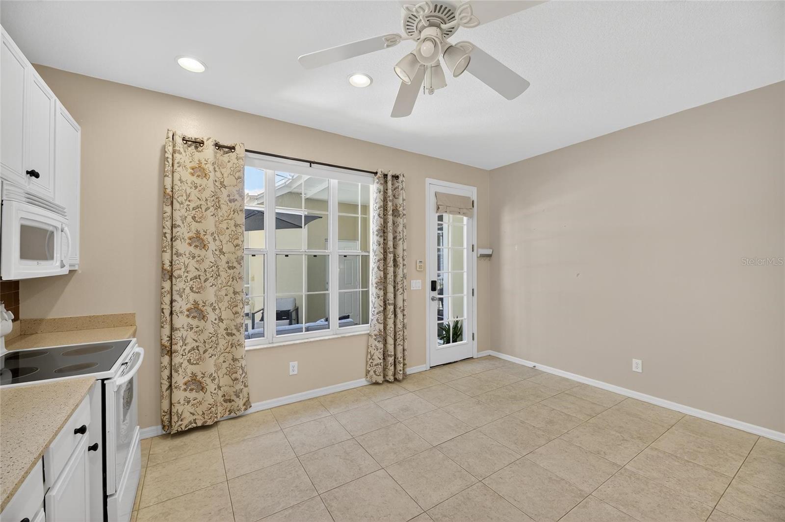 MIRABAY PRCL 7 PH 1 - Residential