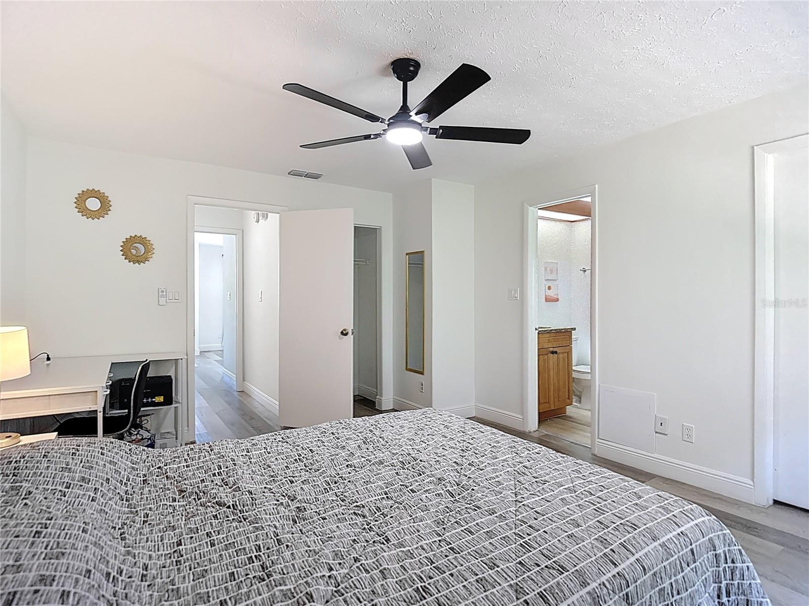 CARROLLWOOD OAKS - Residential
