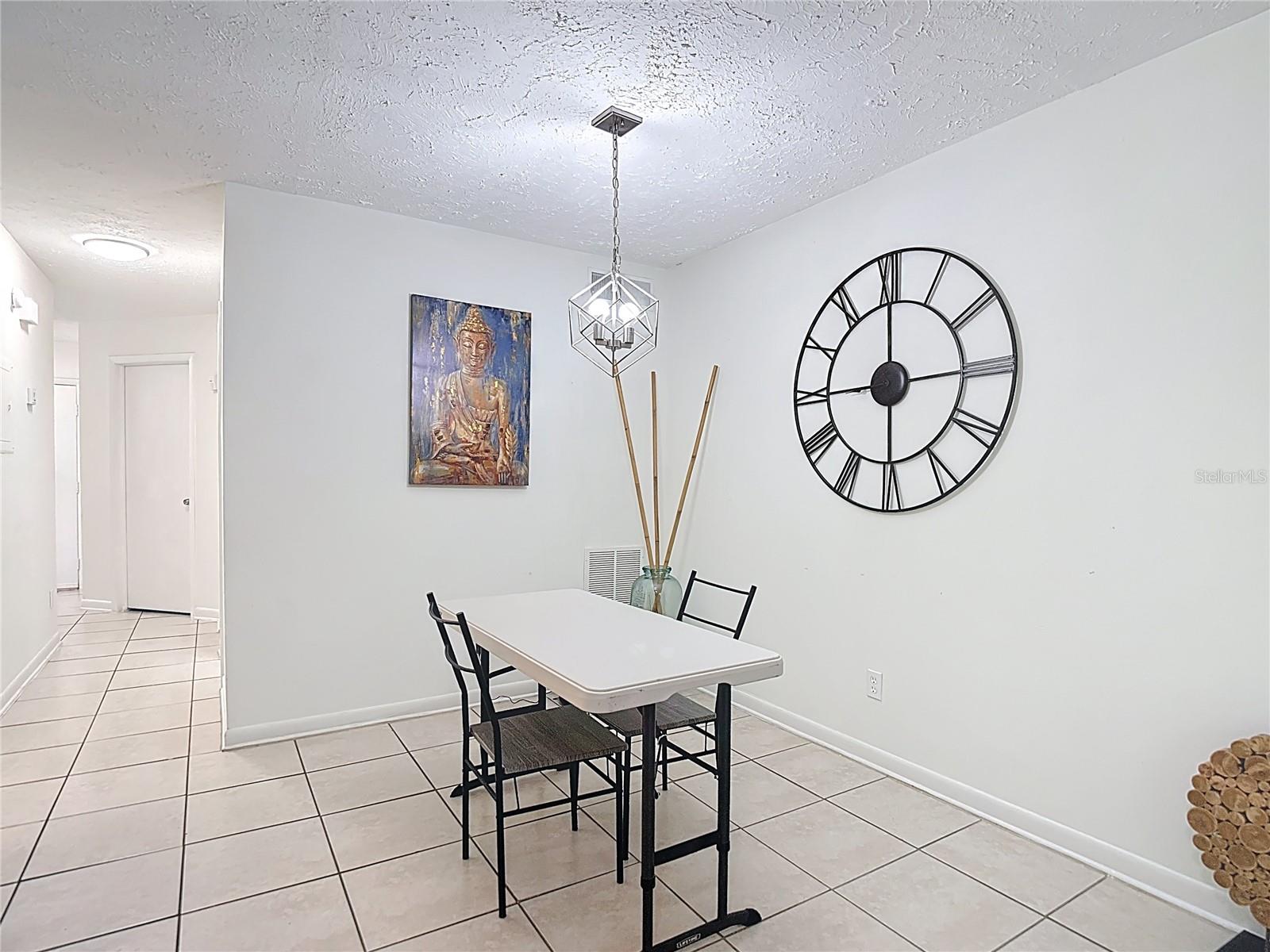 CARROLLWOOD OAKS - Residential