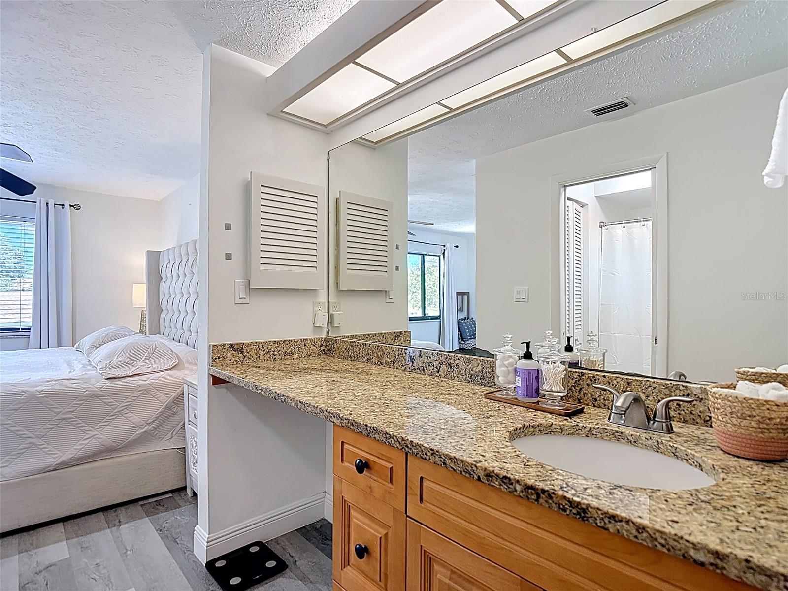 CARROLLWOOD OAKS - Residential
