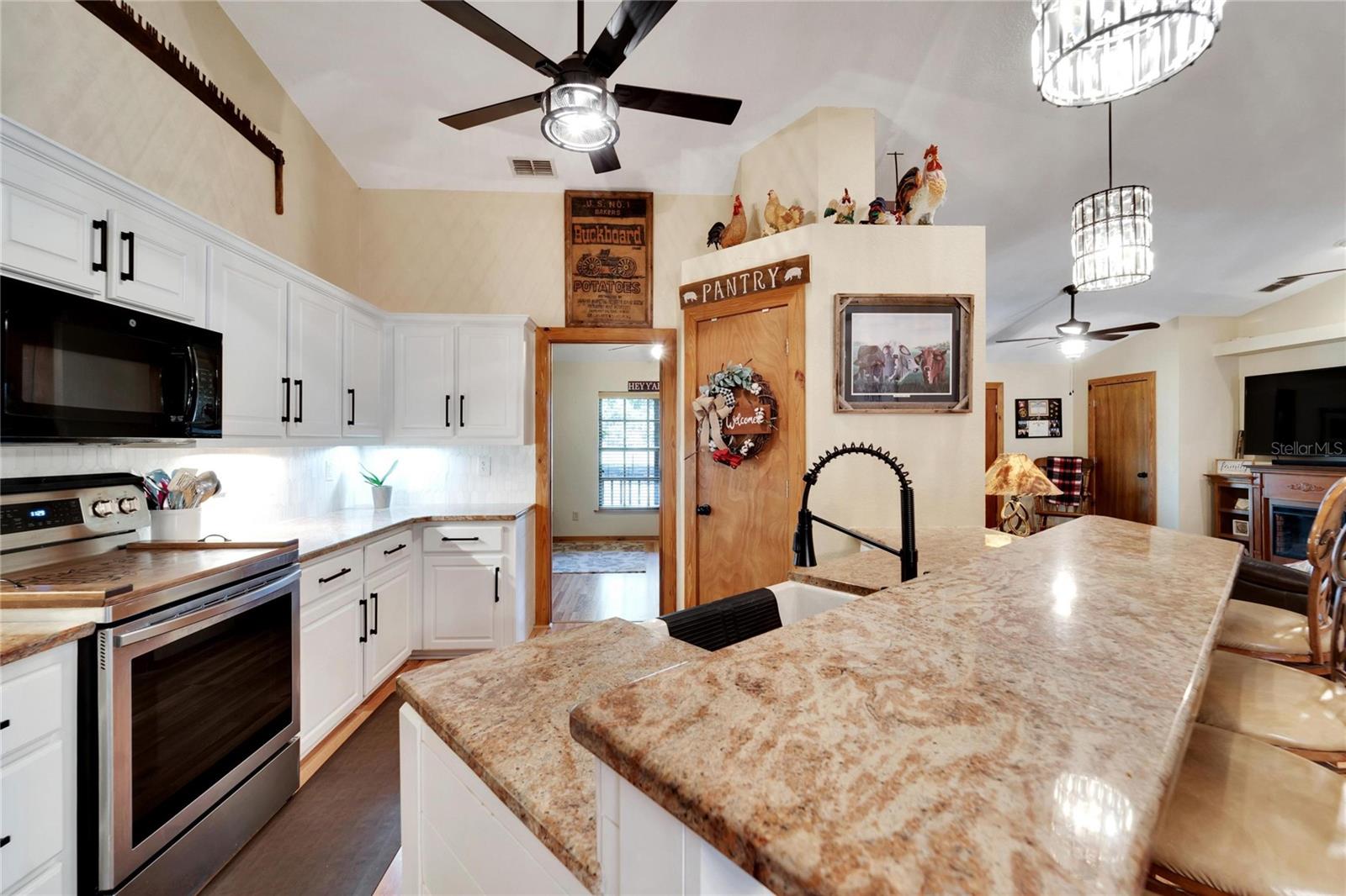 OLD HICKERY - Residential