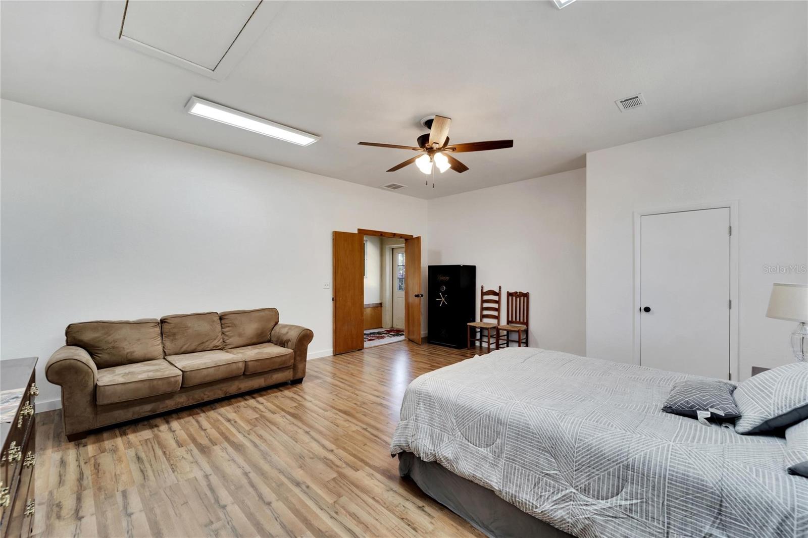 OLD HICKERY - Residential