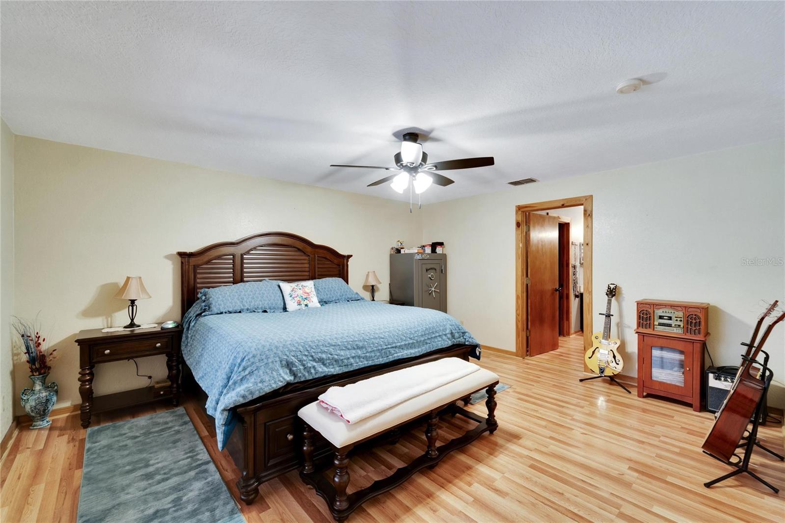 OLD HICKERY - Residential