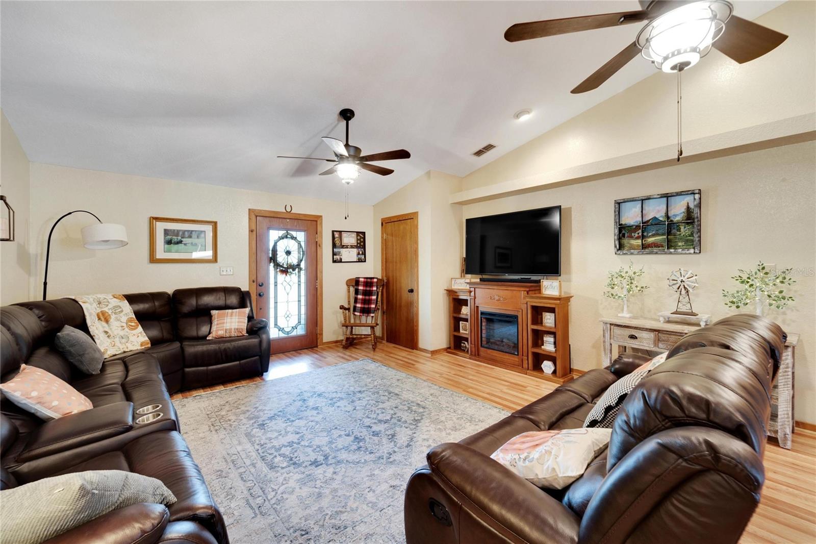 OLD HICKERY - Residential