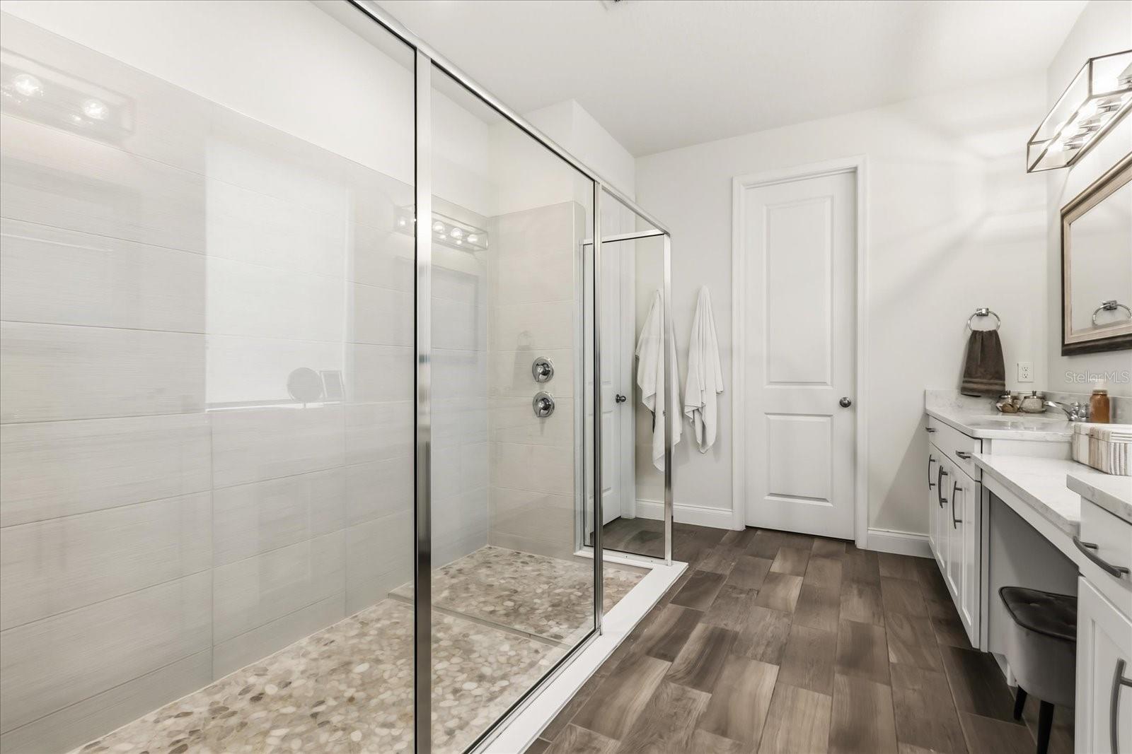 LAKESHORE/WEKIVA - Residential