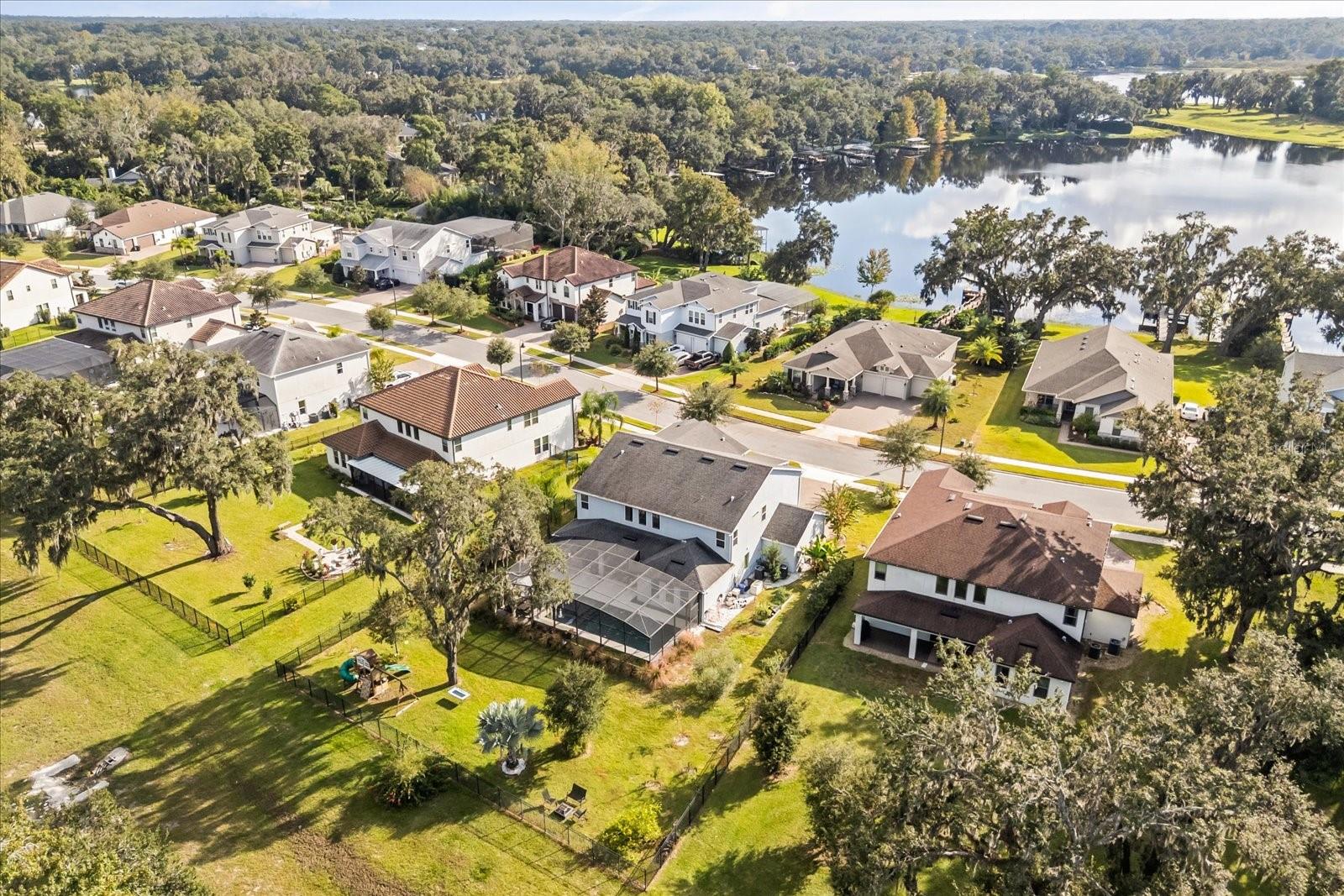 LAKESHORE/WEKIVA - Residential