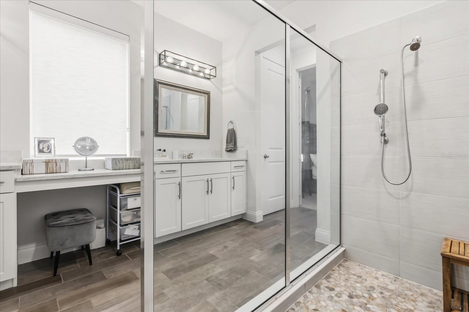 LAKESHORE/WEKIVA - Residential