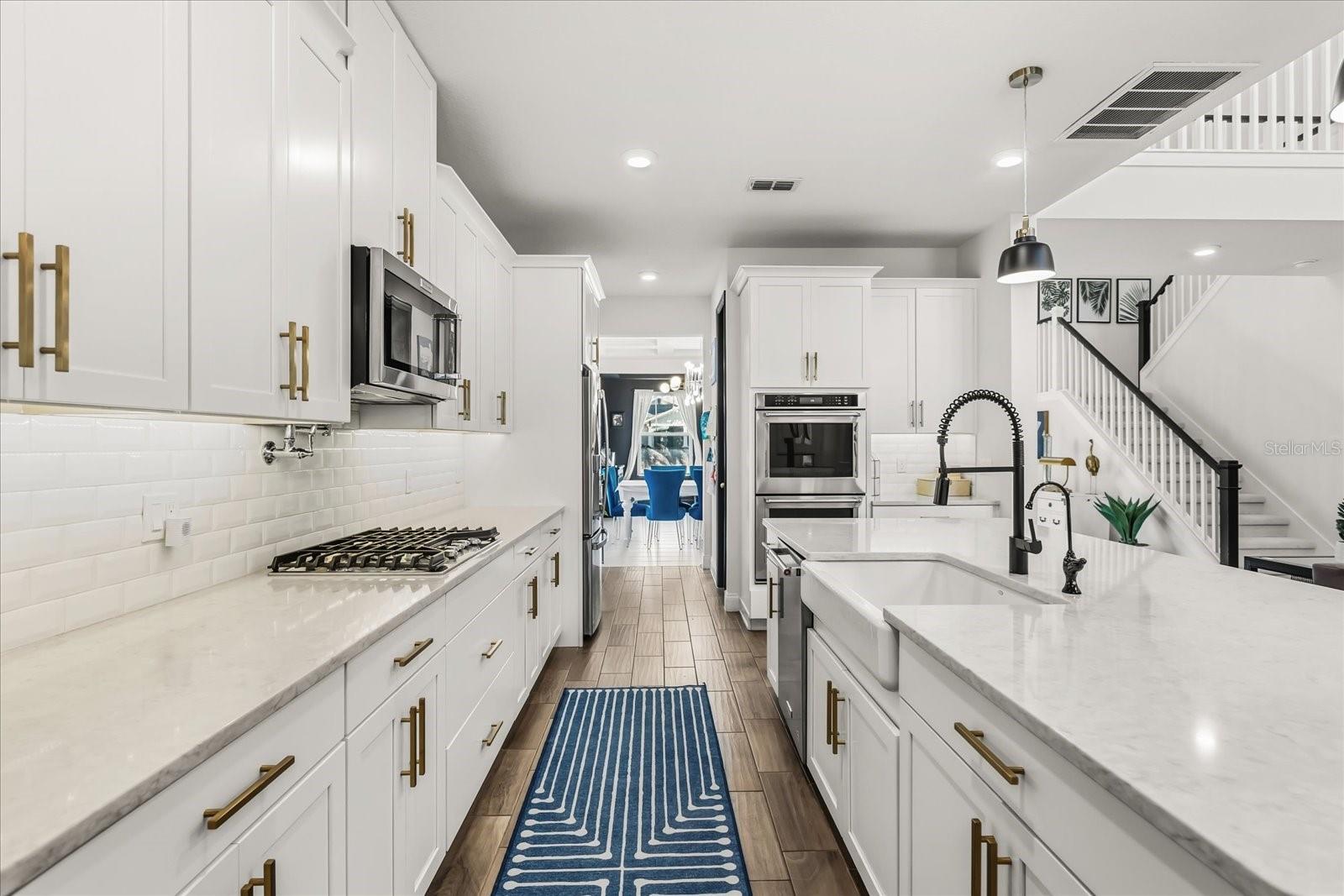 LAKESHORE/WEKIVA - Residential