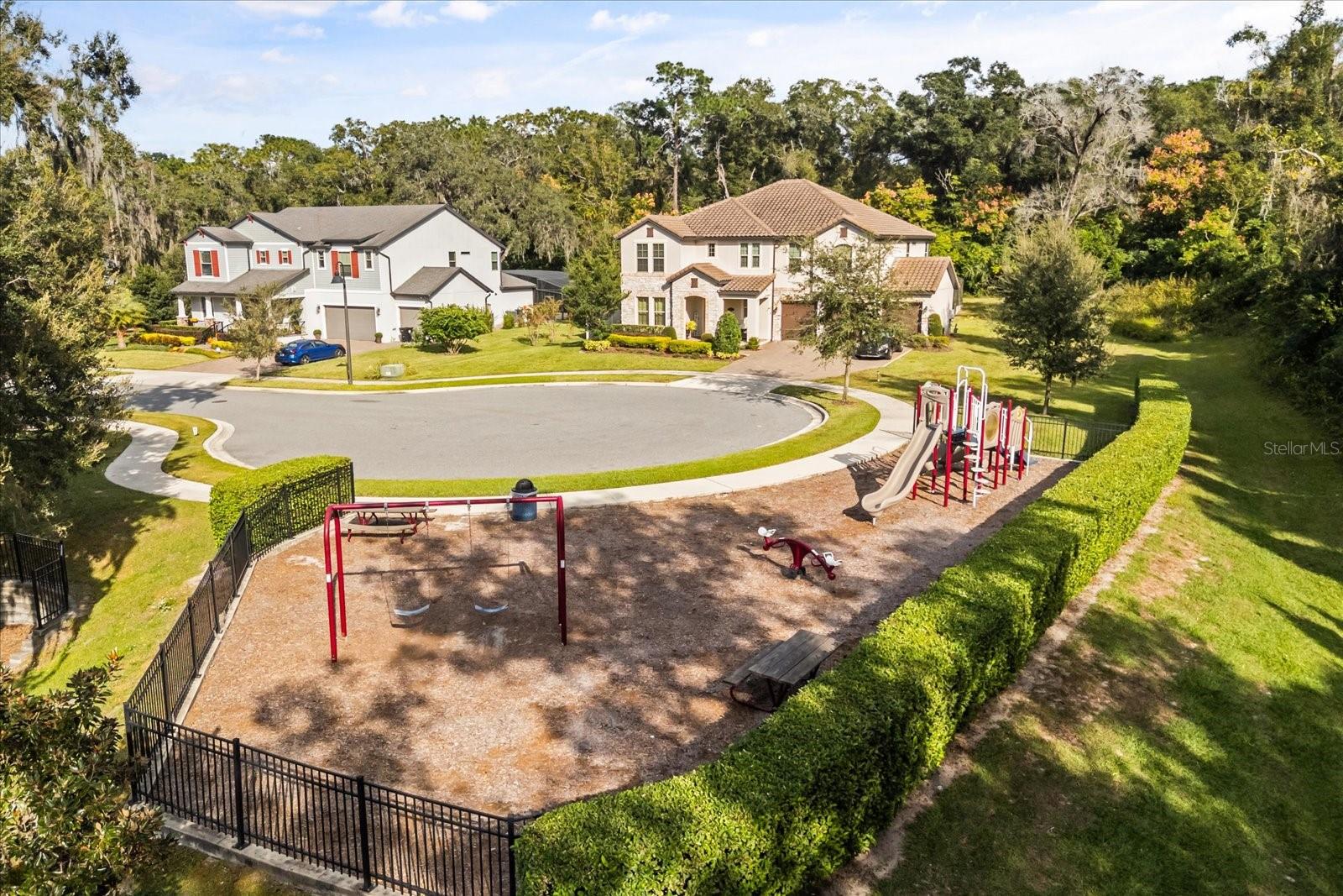 LAKESHORE/WEKIVA - Residential