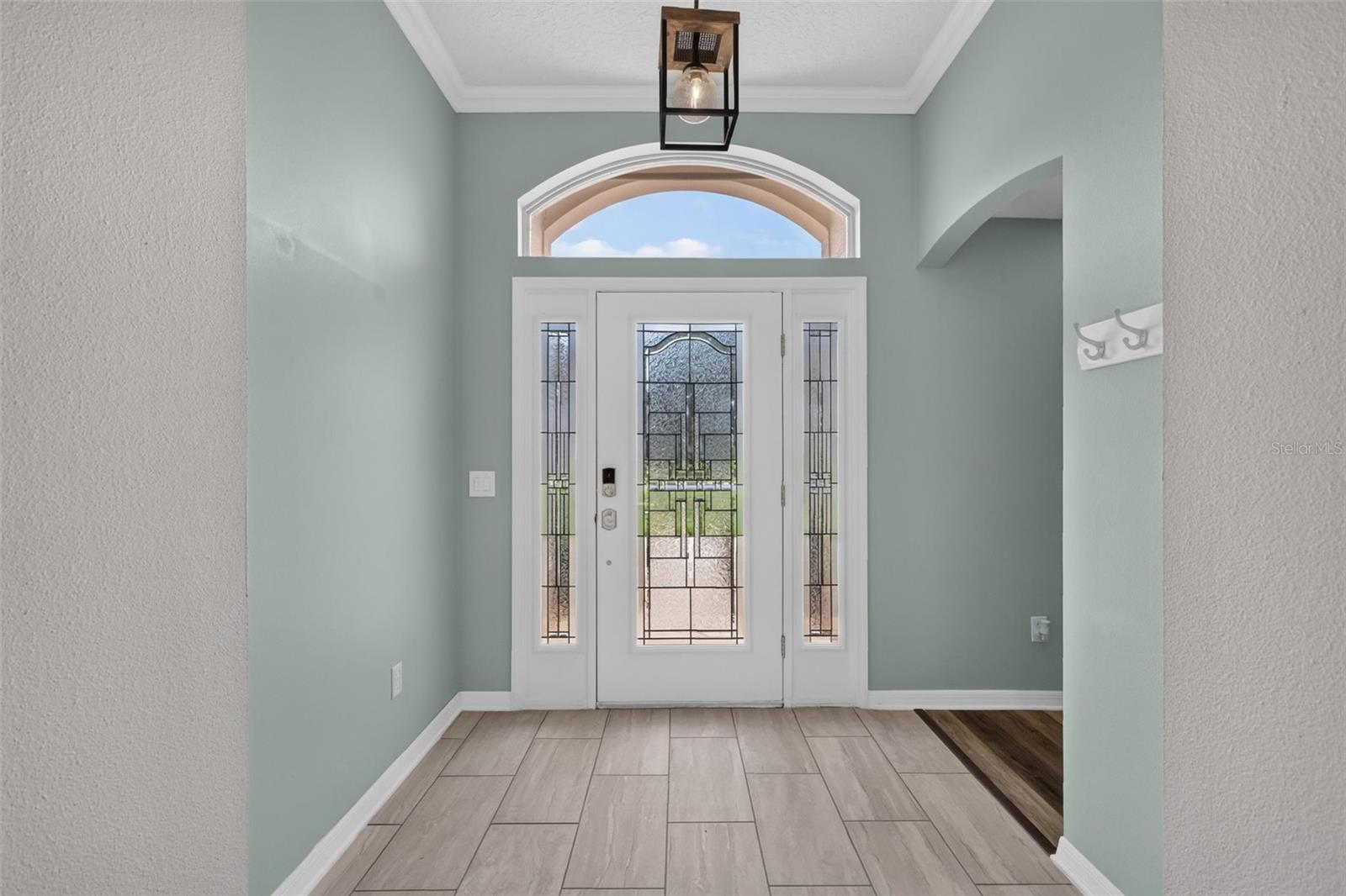 522 LOMA PASEO DRIVE