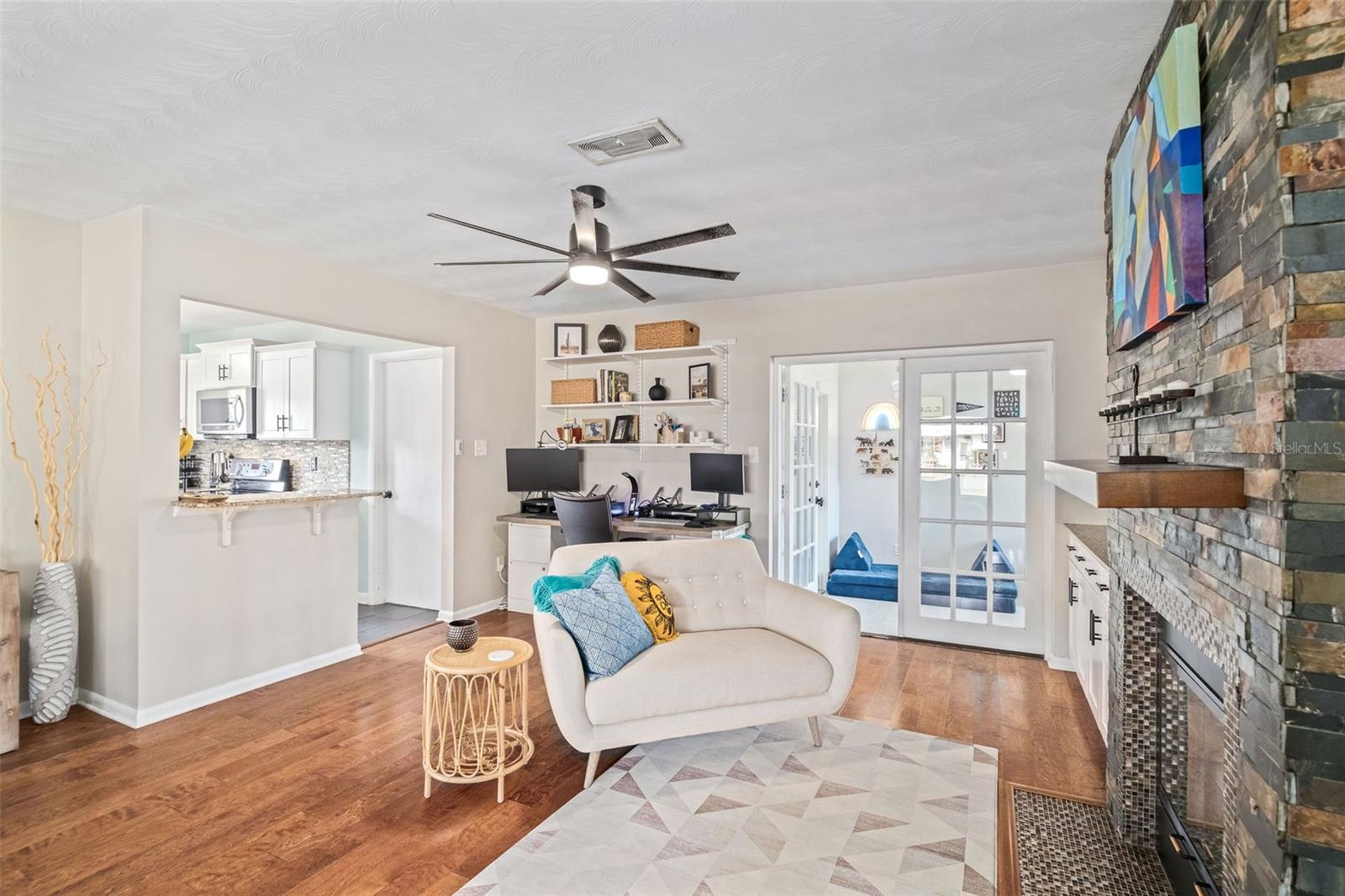 PARK MANOR FIRST ADD - Residential