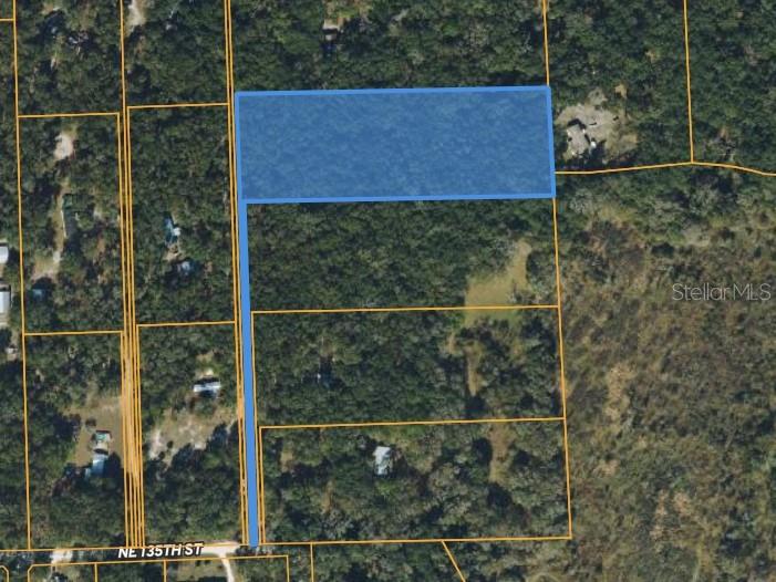 WOODLAND OAKS - Land