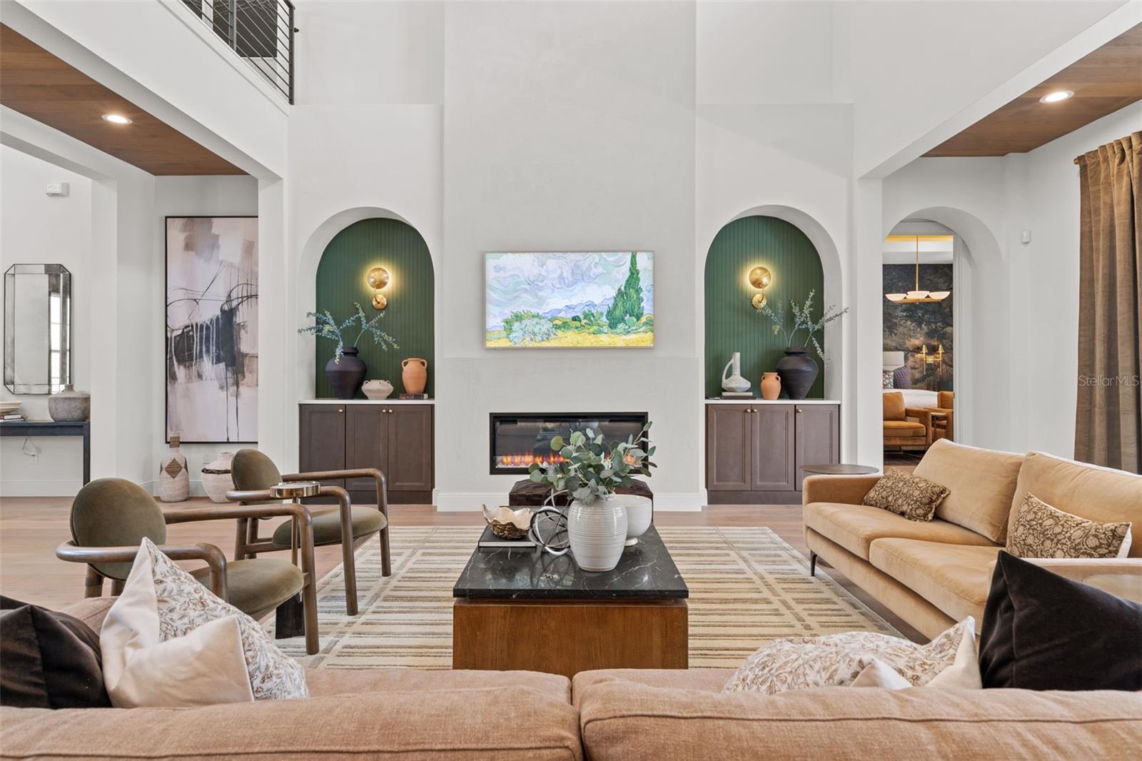 2080 LAKE MARKHAM ROAD