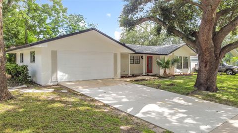 Photo of 1028 Princess Gate Boulevard, Winter Park, FL 32792 (MLS # O6332577) Photo of 1028 Princess Gate Boulevard, Winter Park, FL 32792 (MLS # O6332577)
