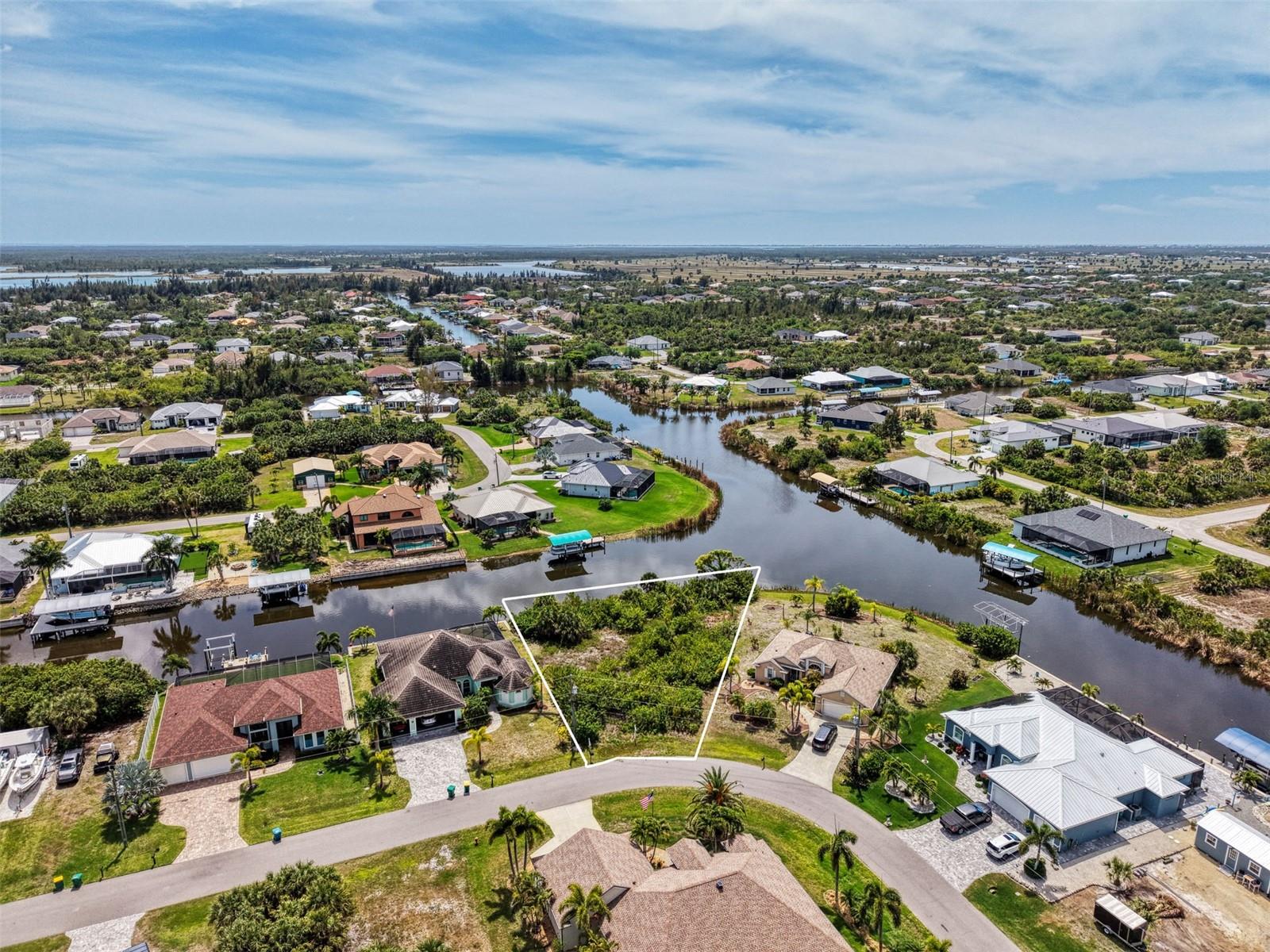 15304 HENNIPEN CIRCLE