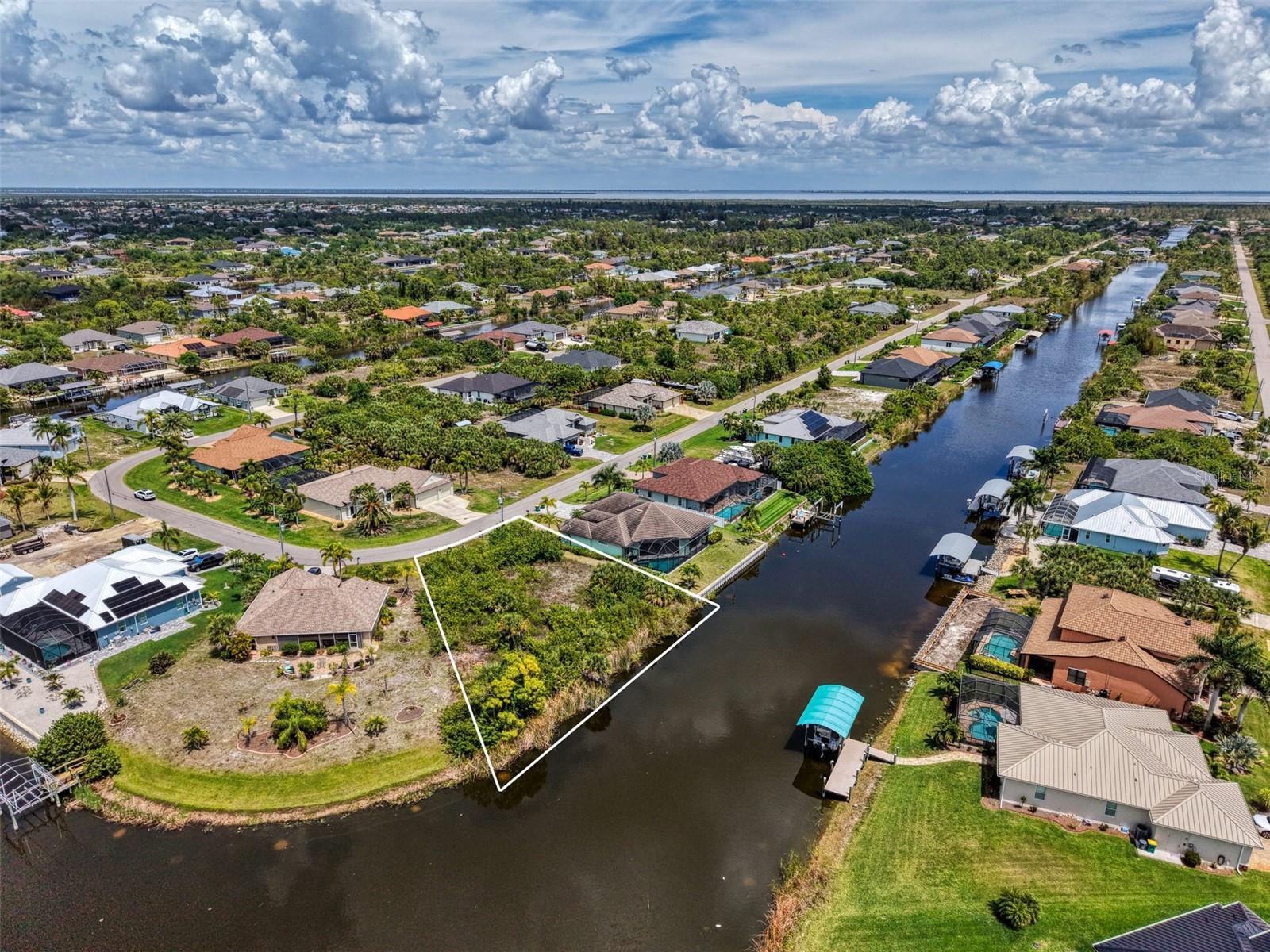 15304 HENNIPEN CIRCLE