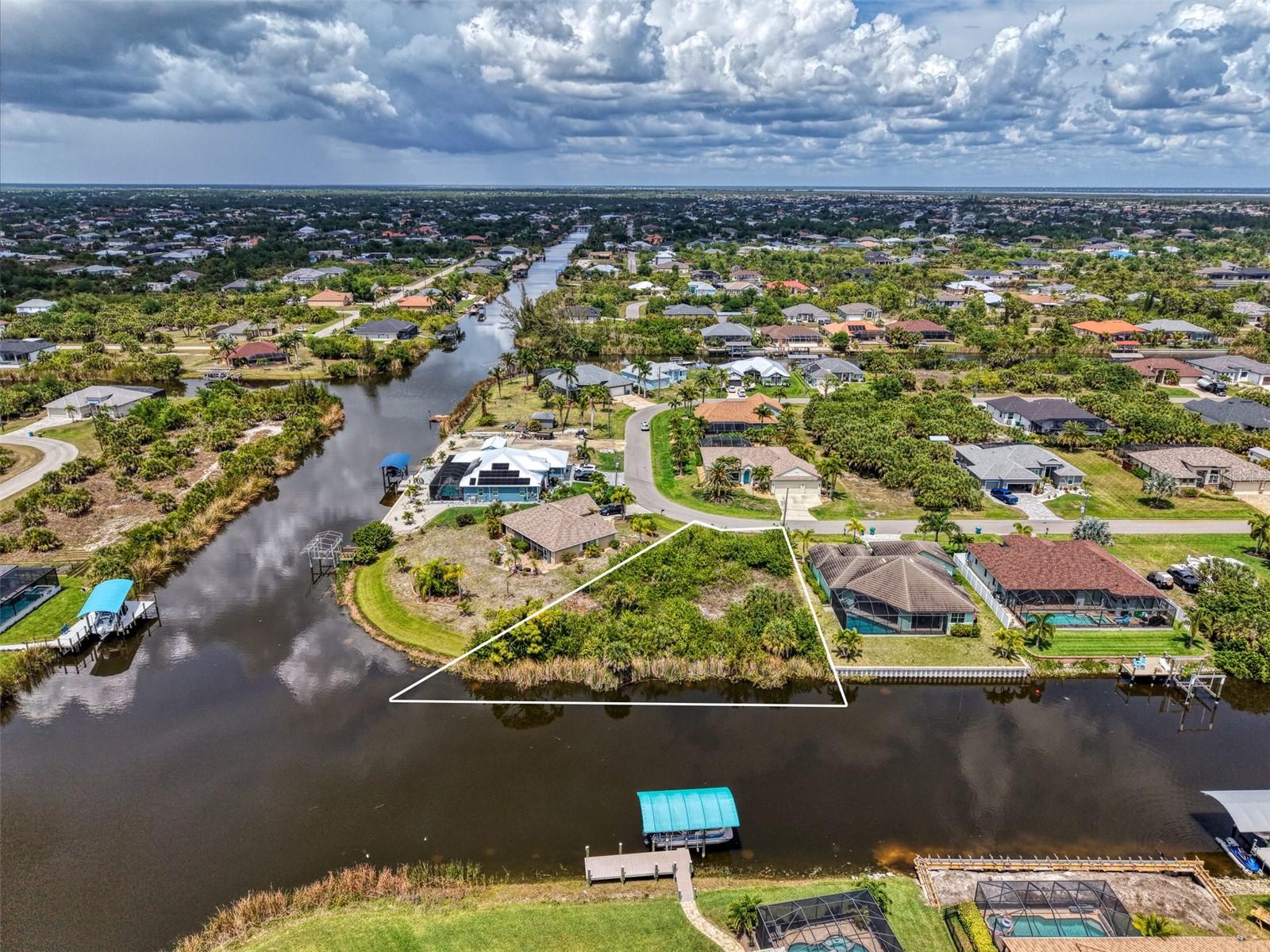 PORT CHARLOTTE SEC 082 - Land