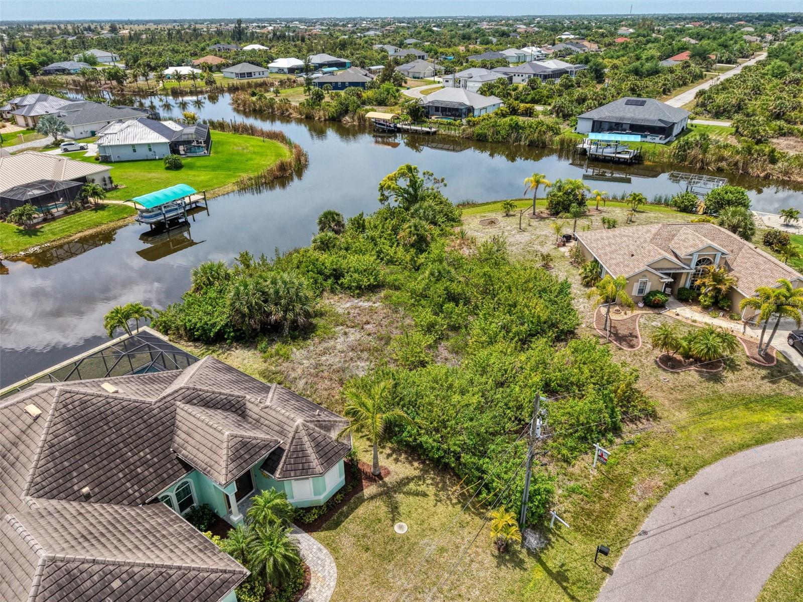 PORT CHARLOTTE SEC 082 - Land