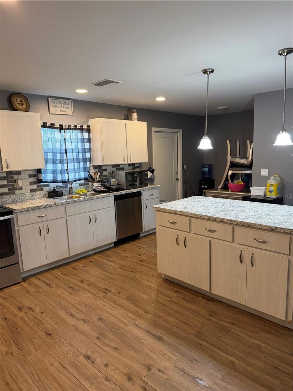 Photo of 1224 SE Carnahan Avenue, Arcadia, FL 34266 (MLS # A4685948)