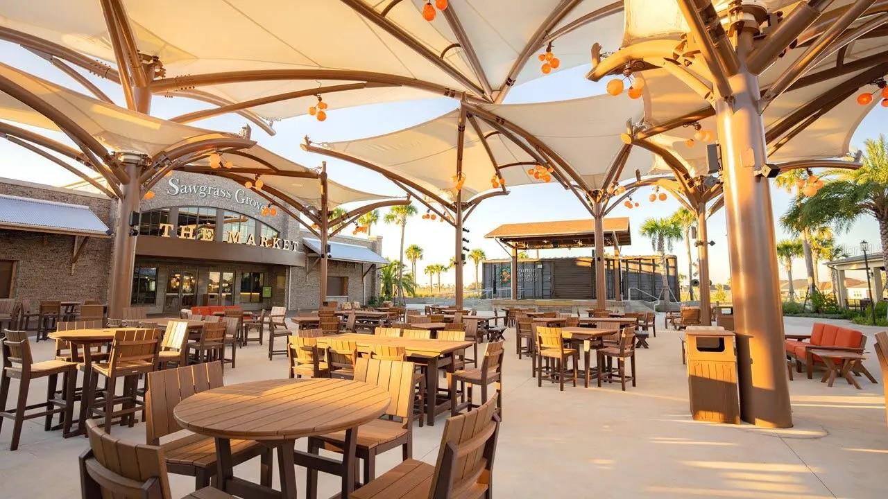 VILLAGE OF LAKE DENHAM - Residential