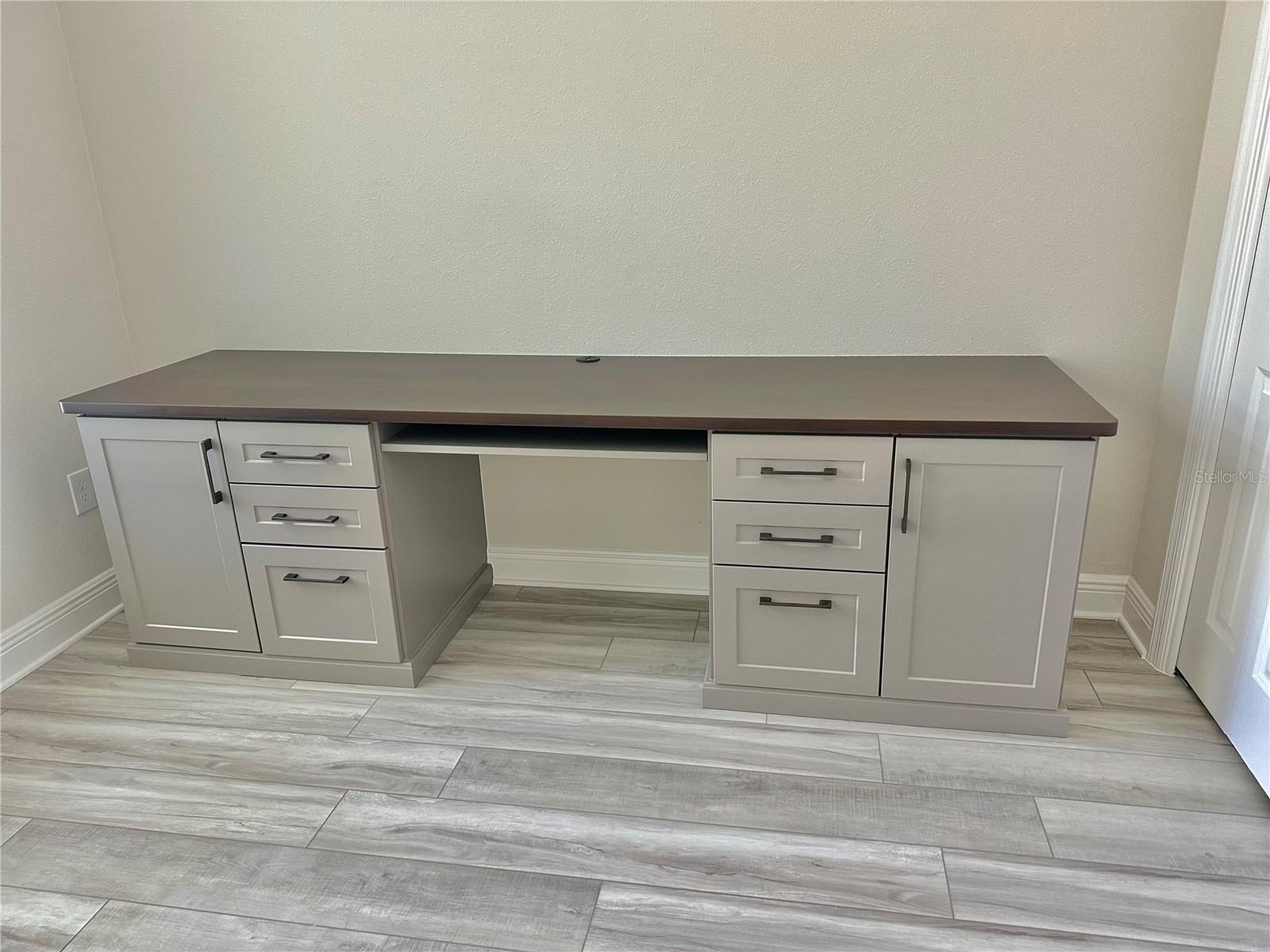 VILLAGE OF LAKE DENHAM - Residential