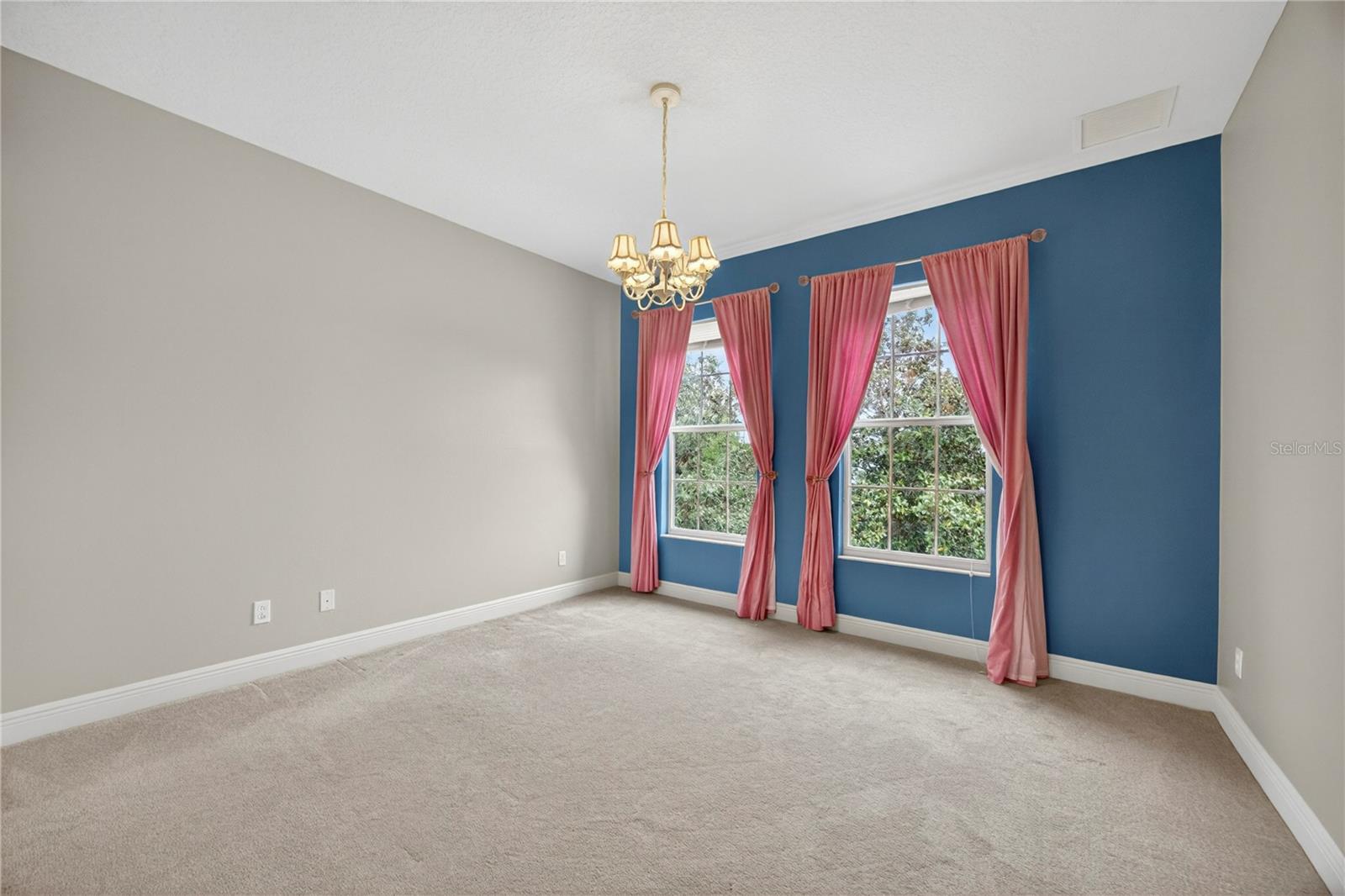 CLERMONT CARRINGTON AT LEGENDS SUB - Residential