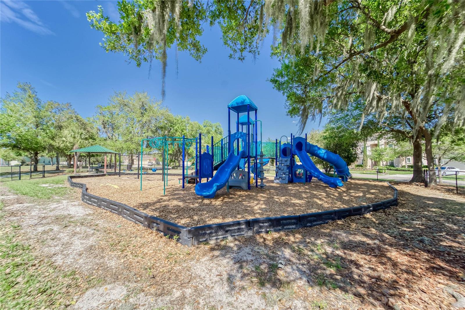 CHANNING PARK - Residential