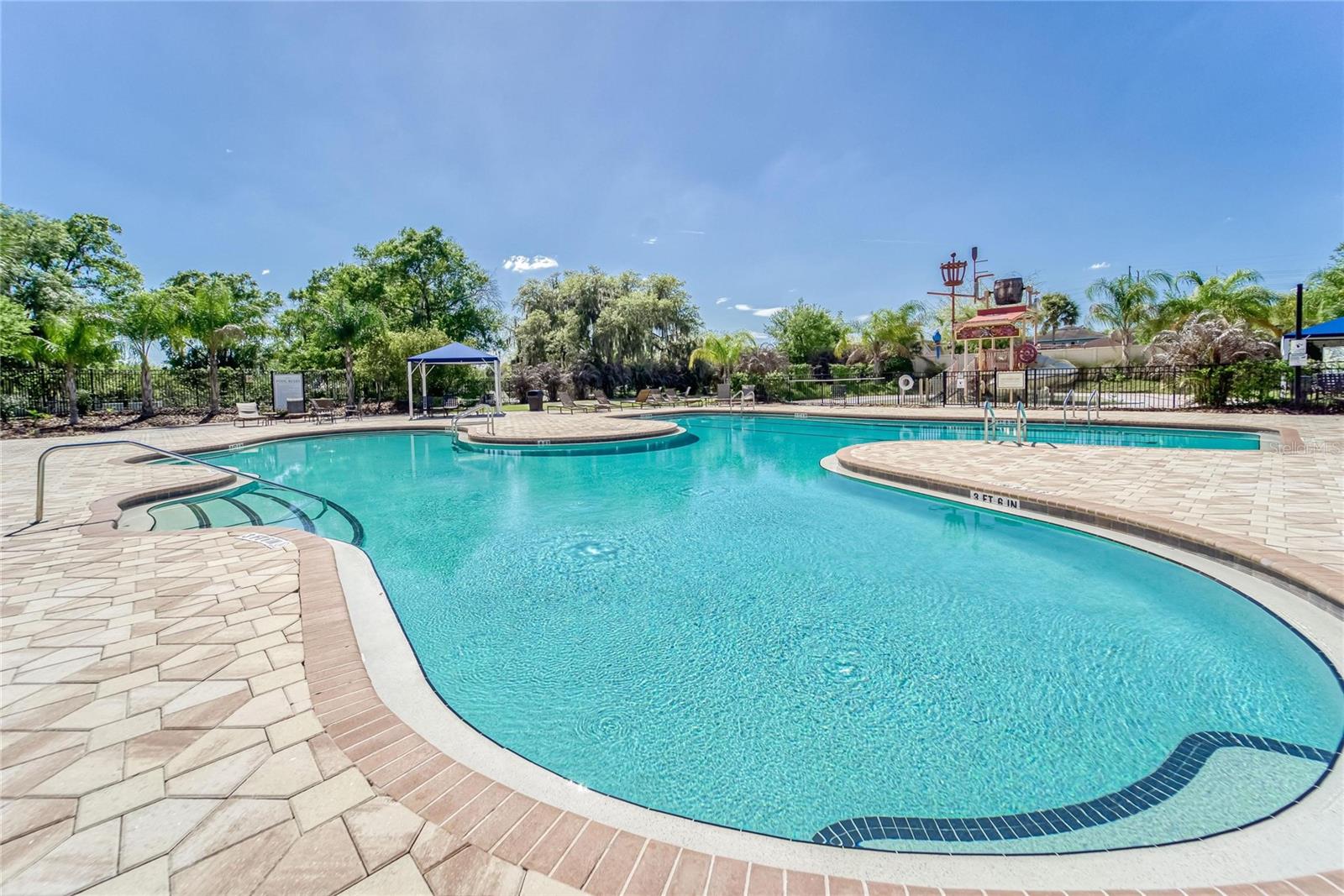 CHANNING PARK - Residential