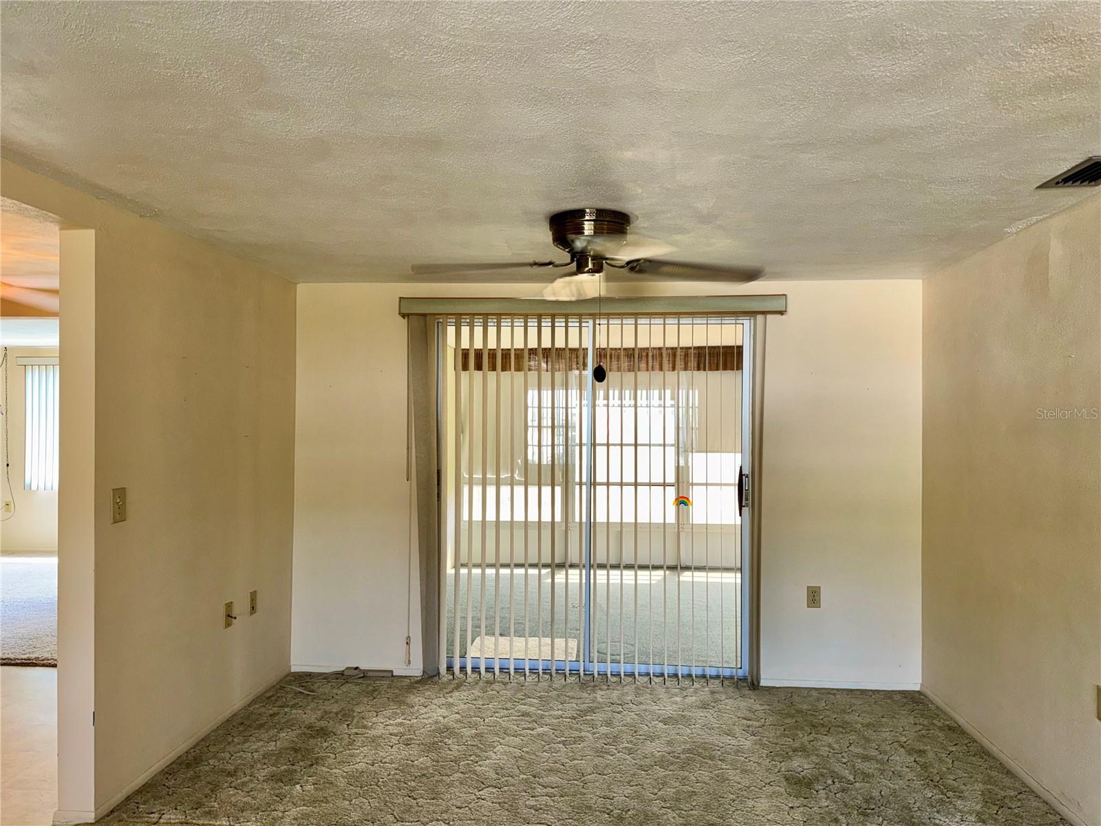 COLONIAL HILLS - Residential