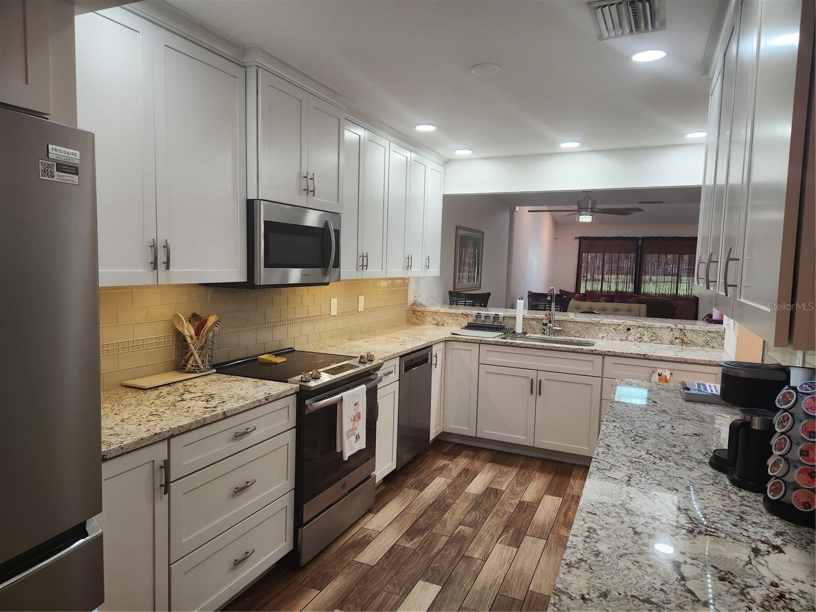 3411 AVENIDA MADERA A