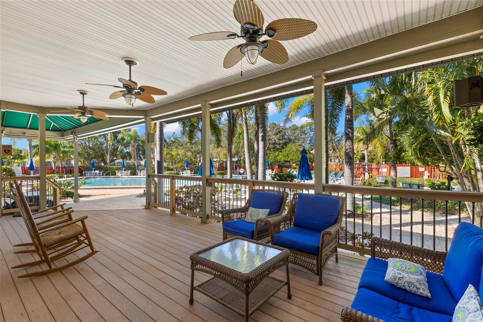 POINTE ALEXIS SOUTH - Residential