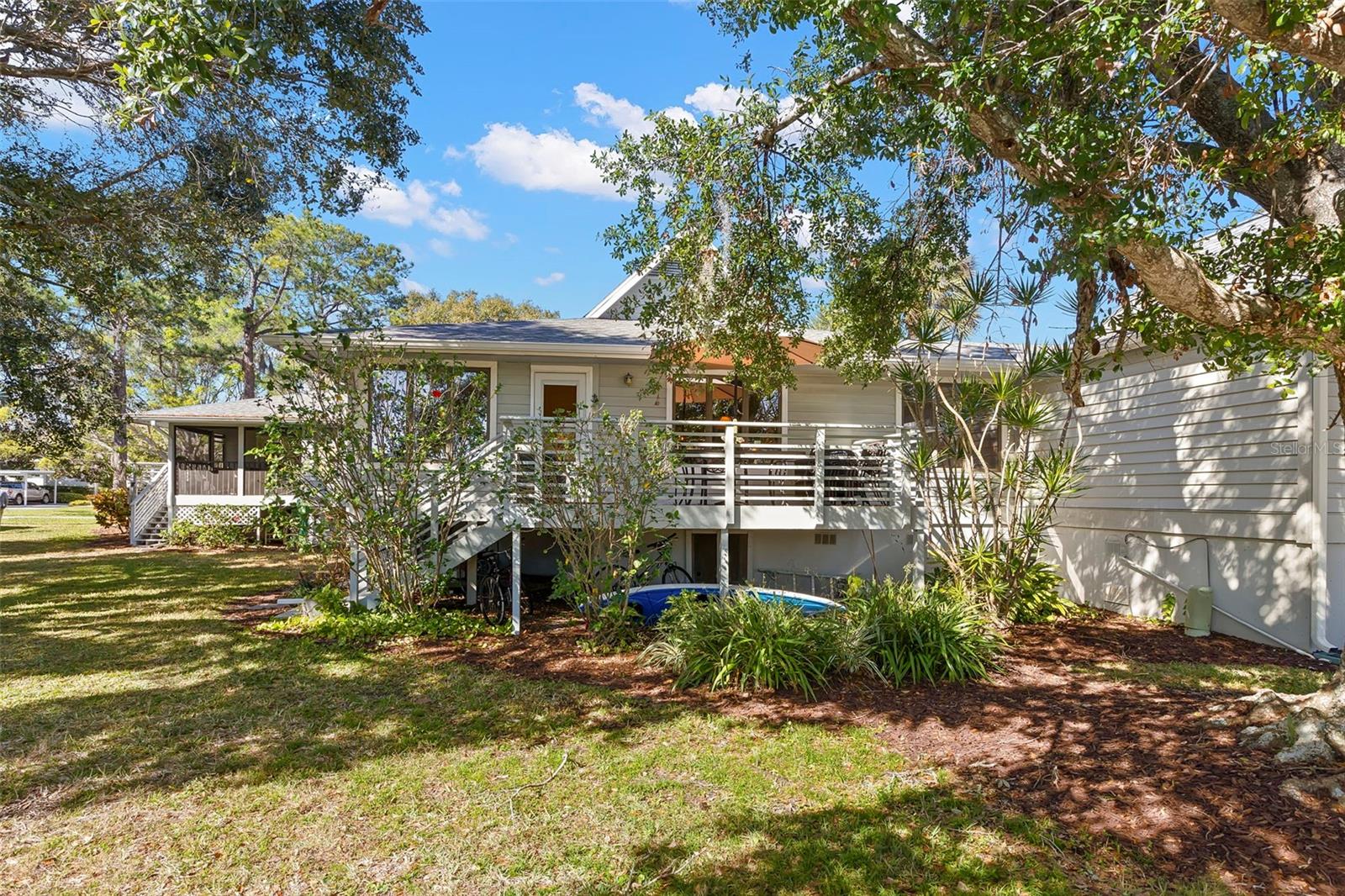 POINTE ALEXIS SOUTH - Residential